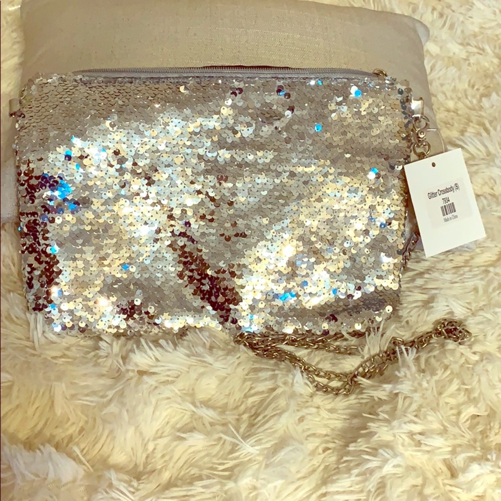 Traci Lynn Purse